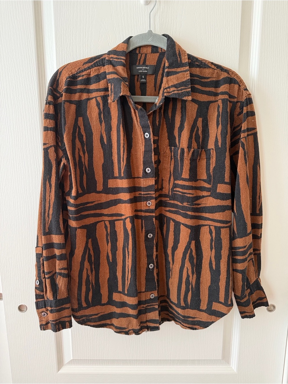 Woman’s Brown & Black Patterned Button-Up Shirt